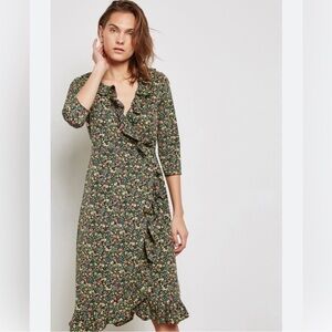 Topshop floral wrap dress size 2/4 Small